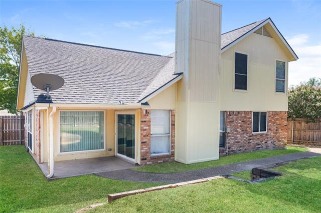 Building Photo - 6329 N Park Dr