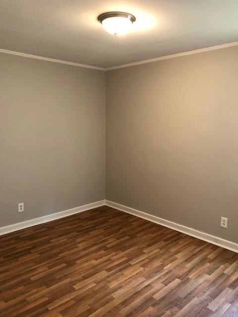 Building Photo - 2 bed 1 bath duplex - Full Remodeled!!