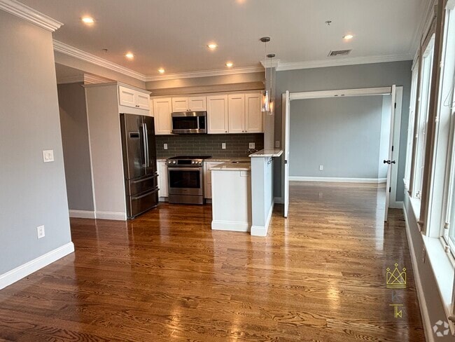 Building Photo - 38-42 Hyde Park Ave. Unit 5