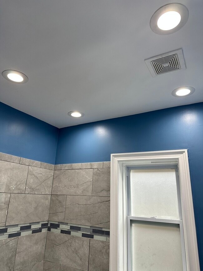 Foto del edificio - 2261 Burr Oak Ave
