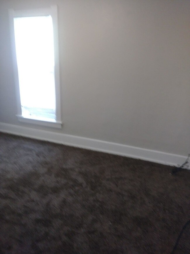 Building Photo - 1521 Jermain Dr