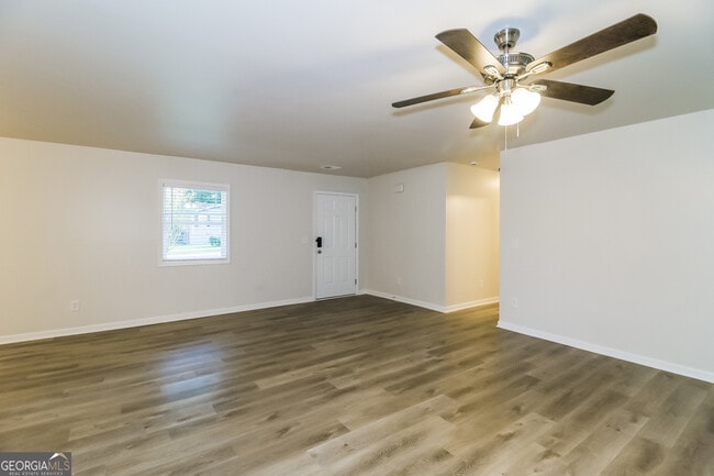 Foto del edificio - 430 Birch Ln SE
