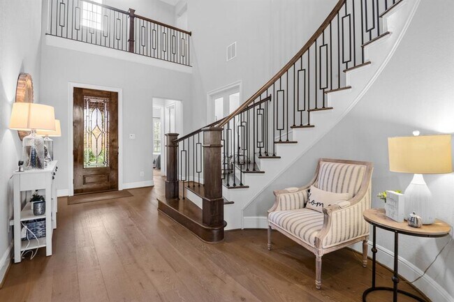 Building Photo - 28684 Clear Woods Dr