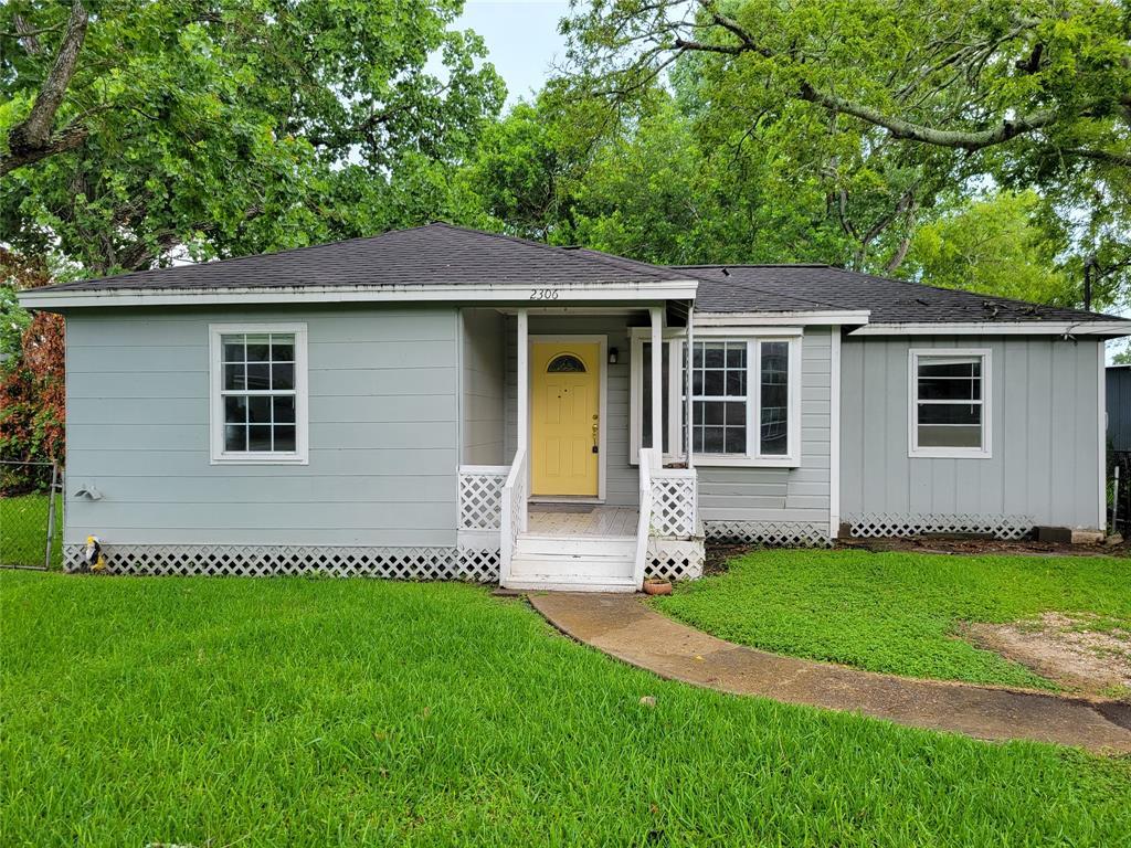 Foto principal - 2306 Downey Dr