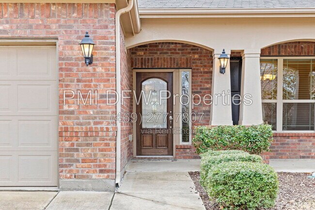 Building Photo - 1624 Medina Ln