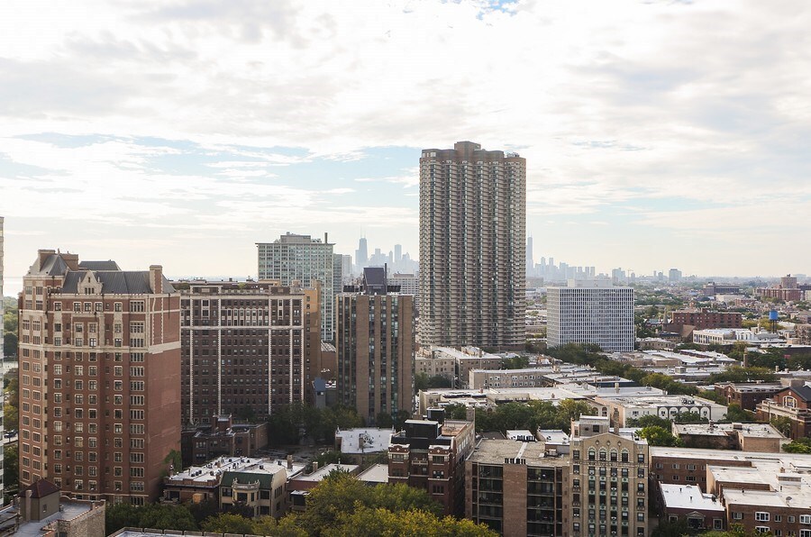 vista increíble - 655 W Irving Park Rd