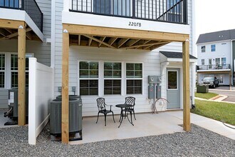 Building Photo - 2207 Leeham St