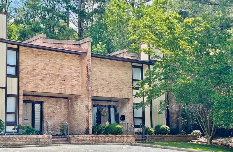 Primary Photo - 2525 Norris Rd