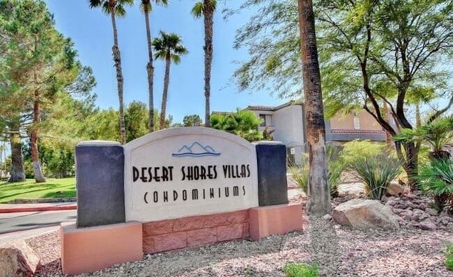 Building Photo - 3151 N Soaring Gulls Dr