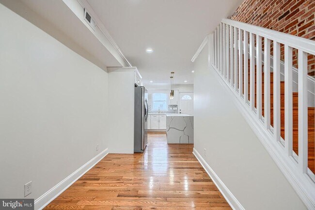 Foto del edificio - 404 N Robinson St