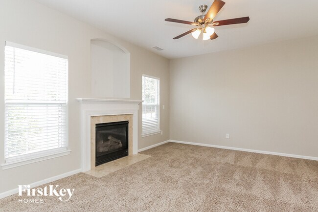 Foto del edificio - 7206 Old Plank Rd