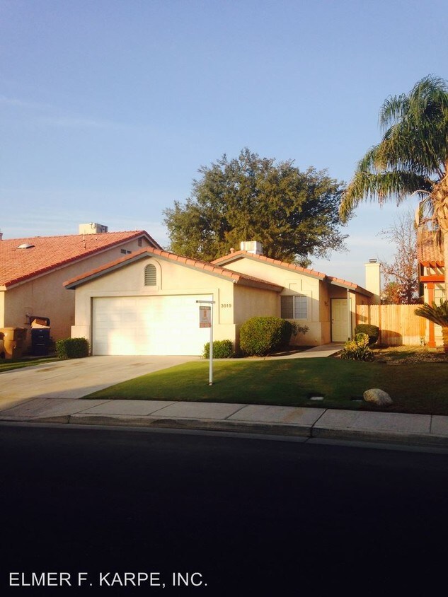 Foto principal - 3 br, 2 bath House - 3919 FROST WAY