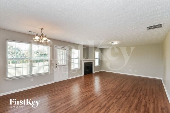 Foto del edificio - 2438 Brighton Trail