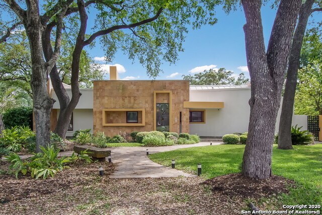 Building Photo - 400 Meadowbrook Dr
