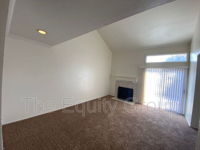 Building Photo - 4805 W Iris Ave