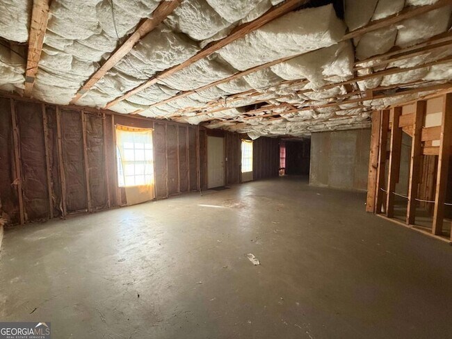Building Photo - 3998 Oak Crossing Dr NE