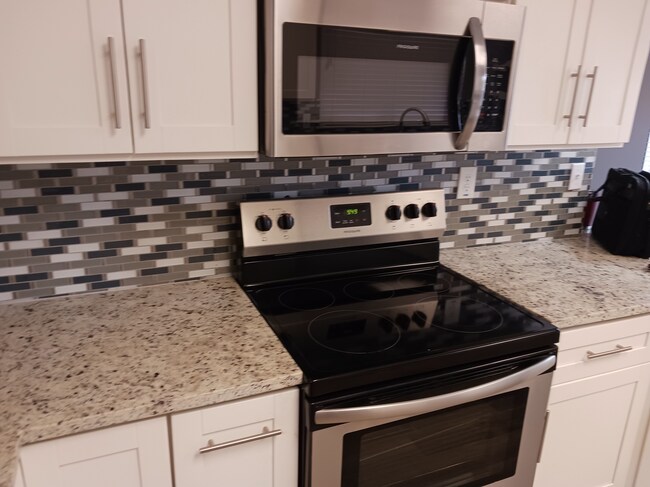 Foto del edificio - 7510 Legend Rock