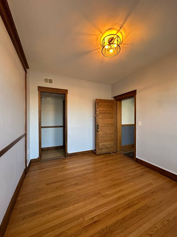 Foto del edificio - 1949 W Grace St