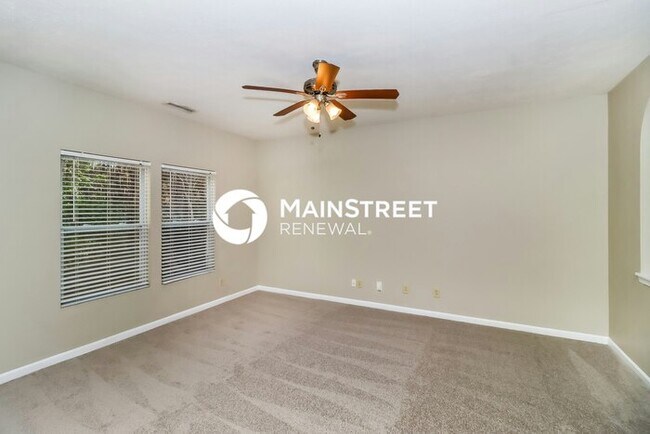 Foto del edificio - 4 Bedroom Pet-Friendly Home in Charlotte, NC with Main Street Renewal