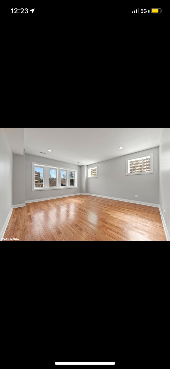Building Photo - 2814 N Parkside Ave