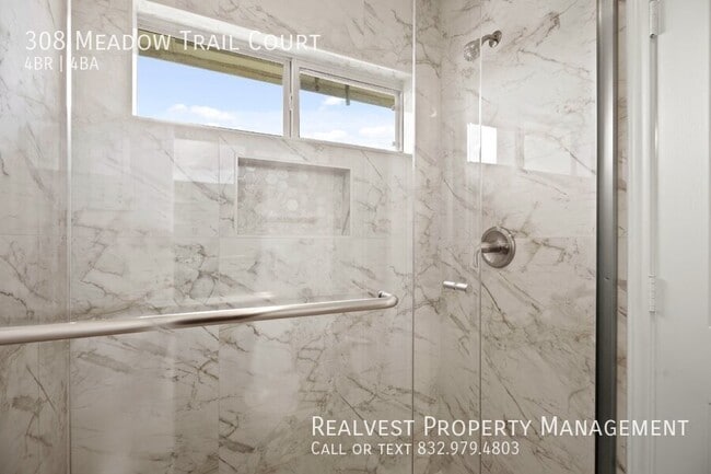 Building Photo - 308 Meadow Trail Ct