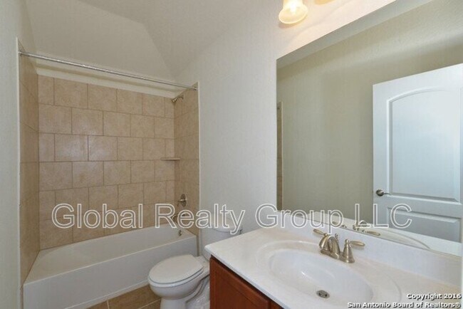 Foto del edificio - 3408 Woodlawn Farms