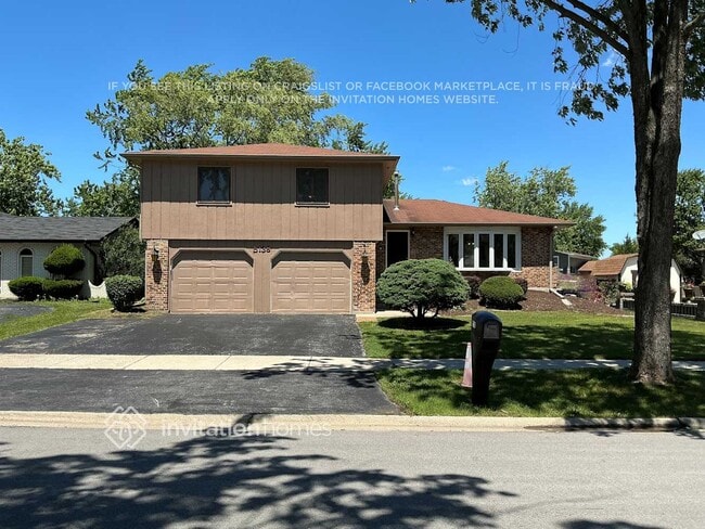 Building Photo - 5138 Riverside Dr