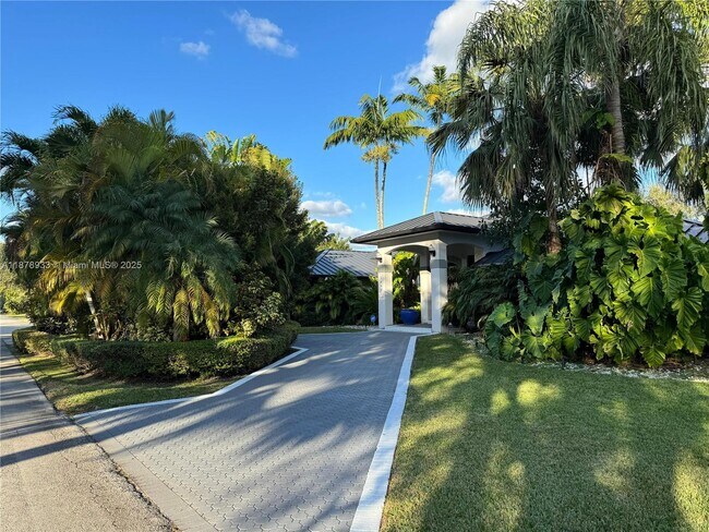 Foto del edificio - 14601 SW 99th Ave