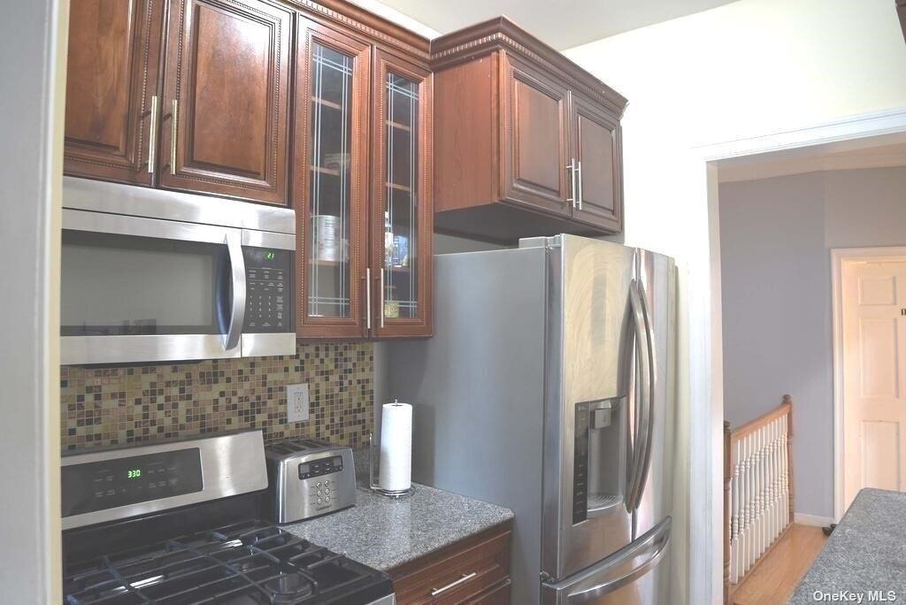 Foto principal - 267 E 32nd St