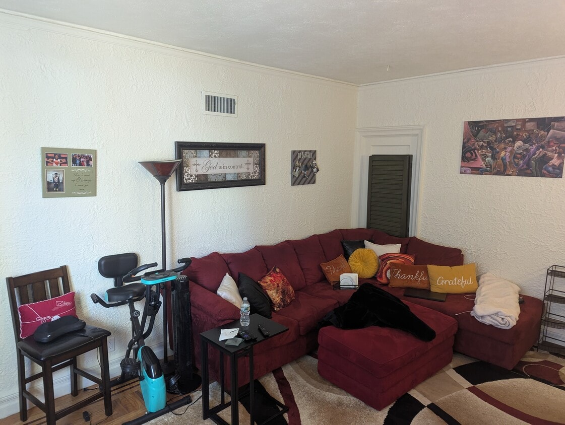 Living Room - 2 Grant St (Tuckahoe, NY)