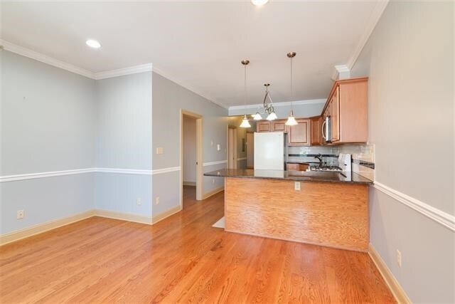 Primary Photo - 21 St Pauls Ave