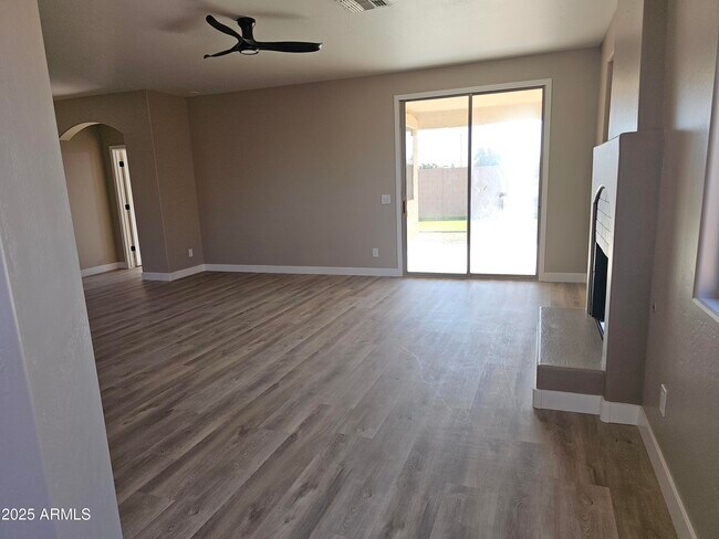 Foto del edificio - 14279 W Boca Raton Rd