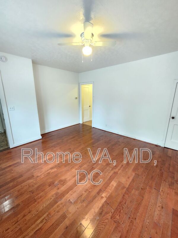 Photo - 515 Franklin St NE Apartment