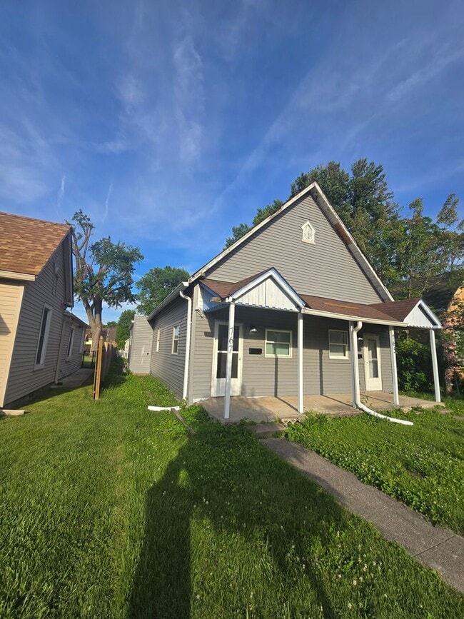 Building Photo - 767 N Belleview Pl