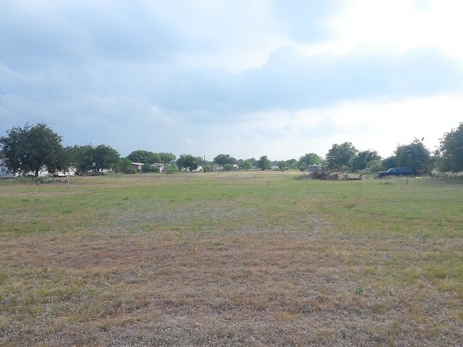 Foto del edificio - Lake Dunlap Mobile Home Park