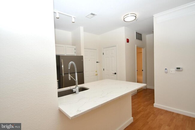 Building Photo - 1581 Spring Gate Dr.