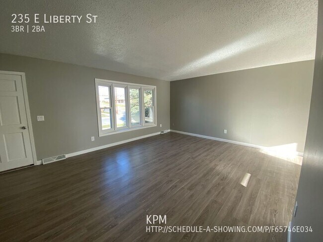 Foto del edificio - 235 E Liberty St