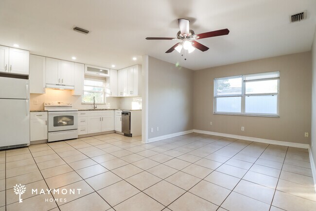 Foto del edificio - 779 Lynndale St N