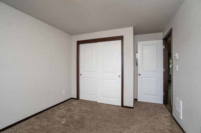 Foto del edificio - 2 Bedroom | AVAILABLE SOON!