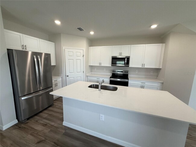 Building Photo - 3867 King Hill Dr