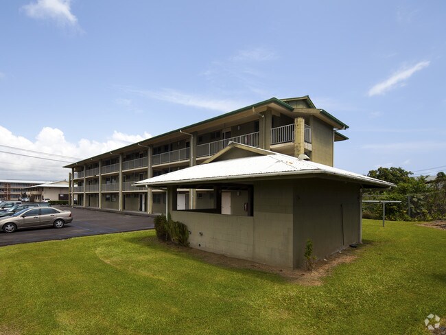 Building Photo - 485 Laukapu St