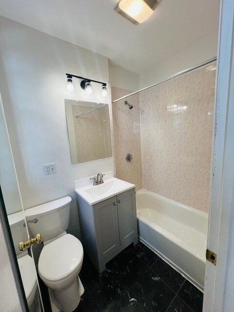 Foto del edificio - 38 Hemenway St