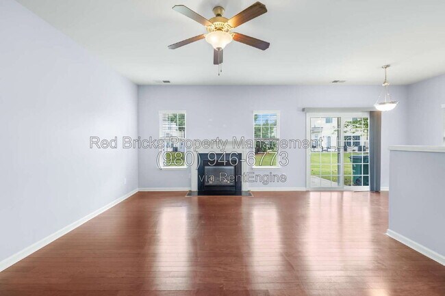 Foto del edificio - 14054 Singleleaf Lane