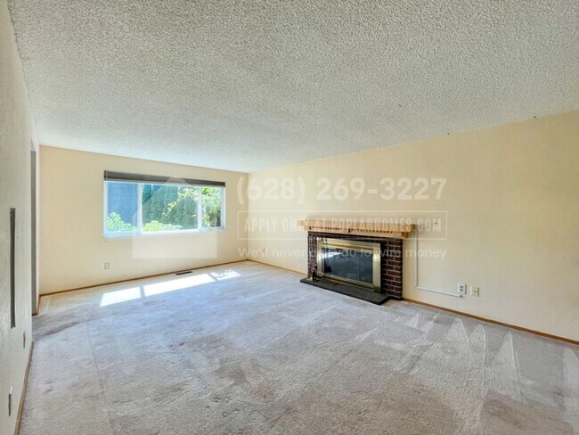 Building Photo - 18118 20th Dr SE