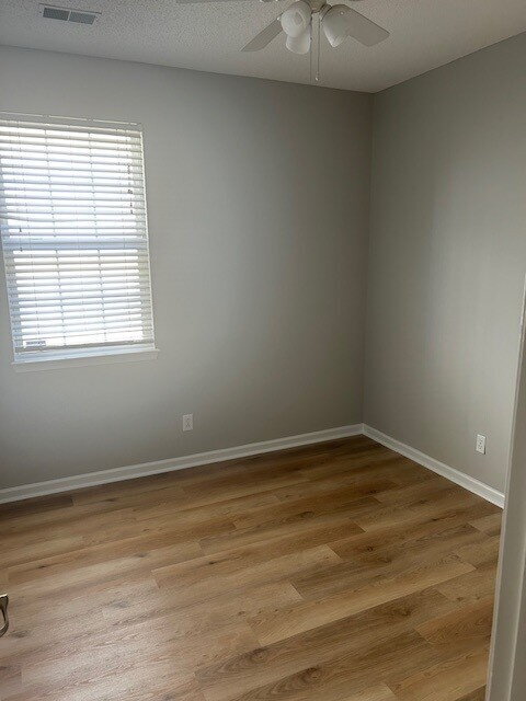 Building Photo - One Level Living