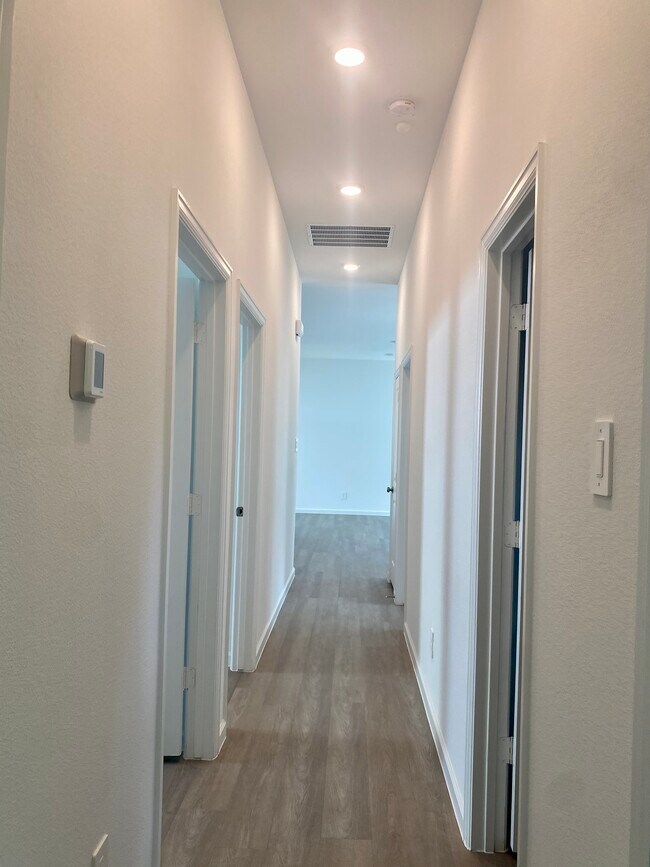 Foto del edificio - 35428 Woodtrace Cir