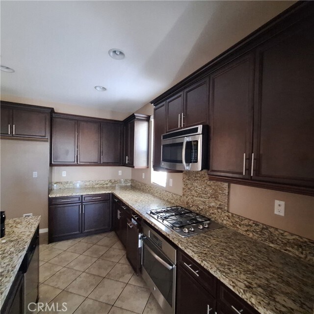 Foto del edificio - 788 Huron Dr