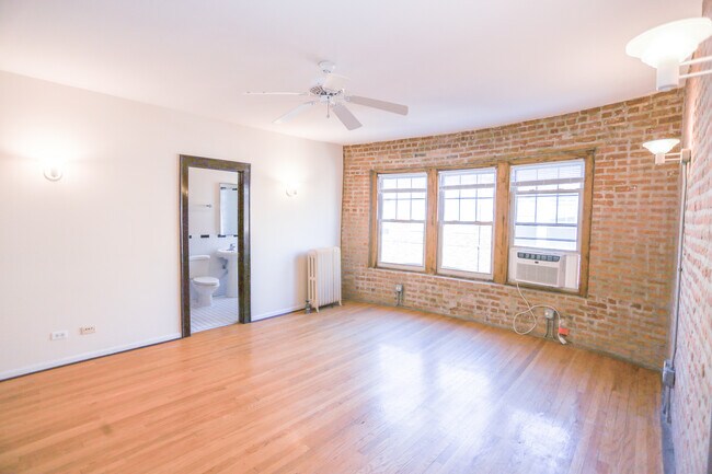 Building Photo - 1234 W Winona St