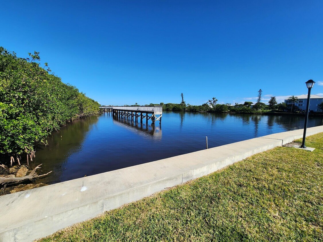 1 Colonial Club Dr Unit 101, Boynton Beach, FL 33435 Condo for Rent