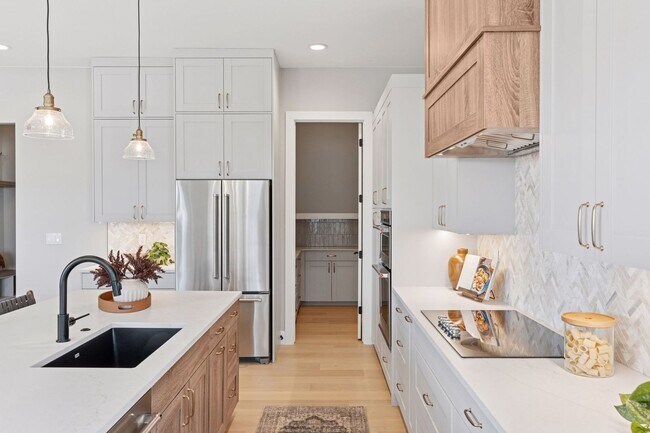 Foto del edificio - New Charming Berthoud Home with Modern Com...